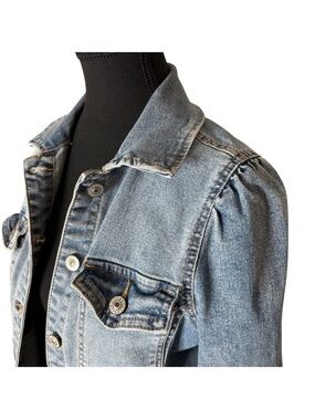 CURVE APPEAL Light Wash Denim Jean Jacket Puff Sleeve Shoulder Size Medium
